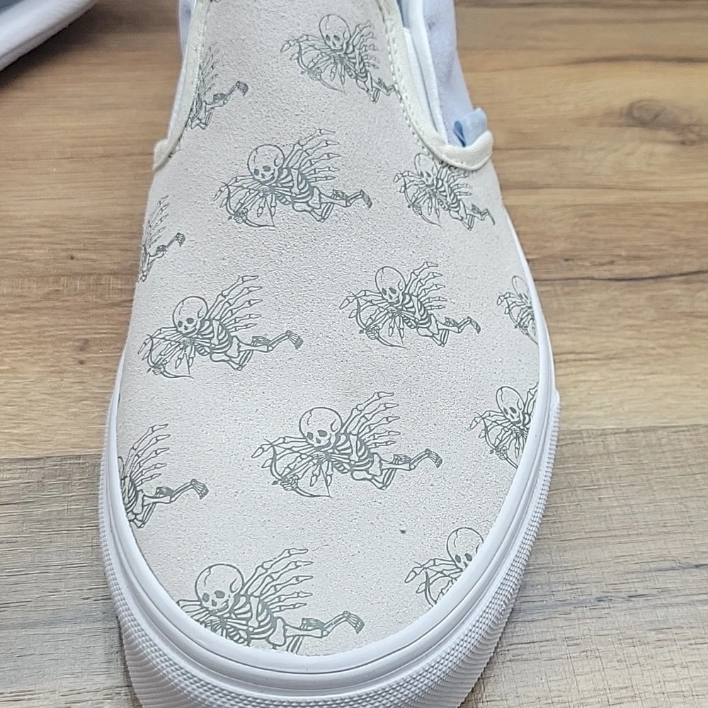 Van's Classic slip on Brand new. - Picture 5 of 12